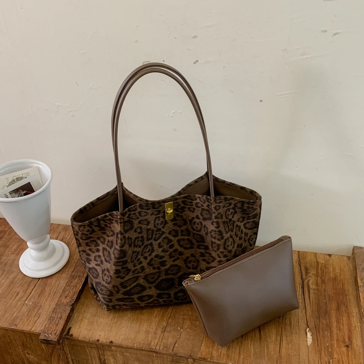 Women'S Bags Handbags - Женская сумка-тоут из замши с ретро-принтом