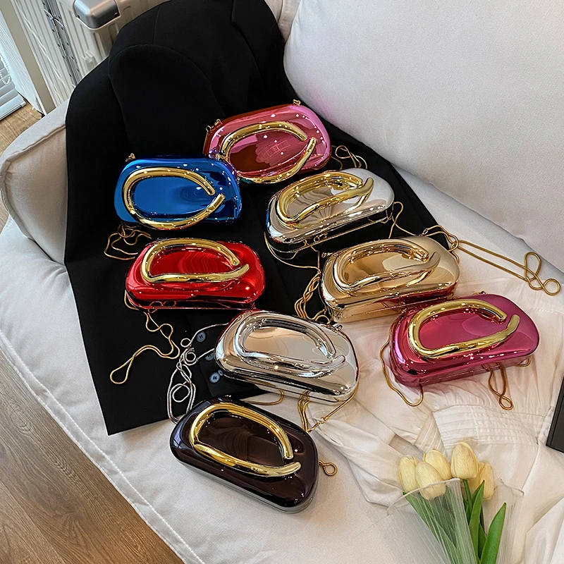 Золотая сумка-клатч с застежко – обзор и цена Women Bags 2026 Trends