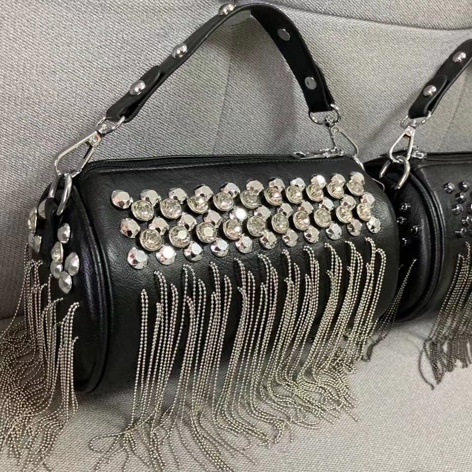 Модная мини-сумка 2026 с бахро – обзор и цена Women Bags 2026 Trends